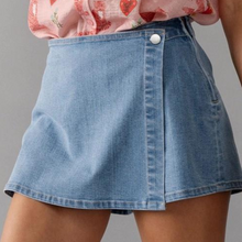 Load image into Gallery viewer, Side Zipper Denim Skort | Light Denim