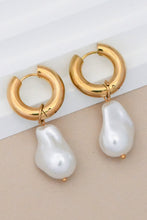 Load image into Gallery viewer, Peal Drop Earring