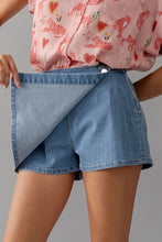 Load image into Gallery viewer, Side Zipper Denim Skort | Light Denim