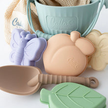 Load image into Gallery viewer, Peach Blossom Silicone Beach Toy Set