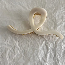 Load image into Gallery viewer, Vera Claw Clip | 4 Styles