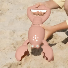 Load image into Gallery viewer, Lobster Sand Claws
