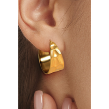 Load image into Gallery viewer, Ally Hammered Hoop