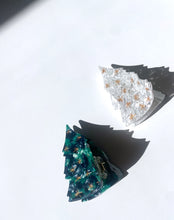 Load image into Gallery viewer, Hand-Painted Claw Clip | Christmas Tree | White