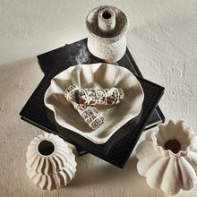 Load image into Gallery viewer, Seashell Tray