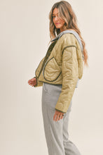 Load image into Gallery viewer, Quilted Crop Jacket