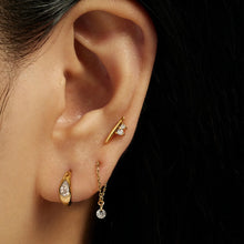 Load image into Gallery viewer, Ida Bar Studs
