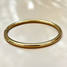 Load image into Gallery viewer, Paros Bangle
