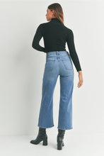 Load image into Gallery viewer, High Rise Cargo Pocket Wide Leg | Medium
