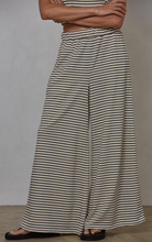 Load image into Gallery viewer, Swen Striped Set | Pants
