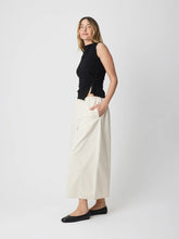 Load image into Gallery viewer, The Josephine Twist Top | Black
