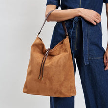 Load image into Gallery viewer, Felicity Hobo | Cognac
