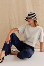 Load image into Gallery viewer, Suzy Ruched Top | Grey
