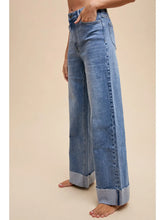 Load image into Gallery viewer, 90&#39;s Stretch Cuffed Hem High Rise Straight Jeans
