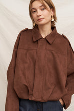 Load image into Gallery viewer, Oversized Suede Balloon Jacket | Brown
