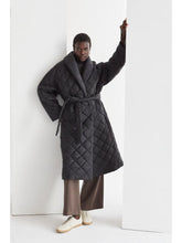 Load image into Gallery viewer, Adeline Quilted Puffer Wrap Coat | Black
