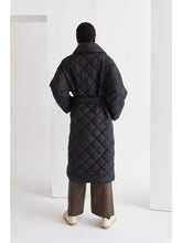 Load image into Gallery viewer, Adeline Quilted Puffer Wrap Coat | Black
