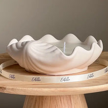 Load image into Gallery viewer, Clam Shell Candle

