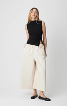Load image into Gallery viewer, The Josephine Twist Top | Black
