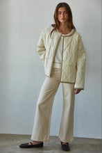Load image into Gallery viewer, Everleigh Quilted Jacket
