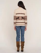 Load image into Gallery viewer, Elian Cardi
