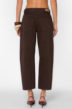 Load image into Gallery viewer, Reyna Mid Rise Walnut Barrel
