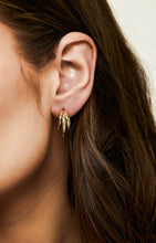 Load image into Gallery viewer, Tres Earrings
