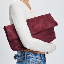 Load image into Gallery viewer, Zarae Crossbody | Wine

