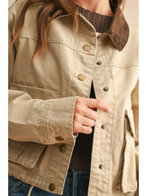Load image into Gallery viewer, Contrasted Barn Jacket
