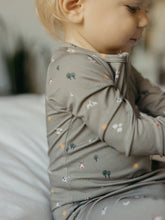 Load image into Gallery viewer, Zip Pajamas | Barnyard
