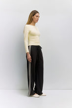 Load image into Gallery viewer, The Martina Top | Butter

