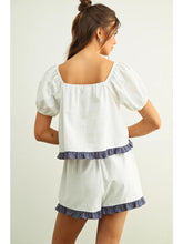 Load image into Gallery viewer, Ruffled Hem Linen Shorts
