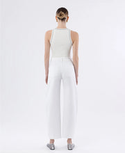 Load image into Gallery viewer, Optic White Panel Barrel Jean
