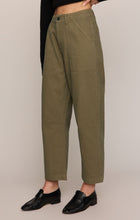 Load image into Gallery viewer, Colman Bowed Utility Pant
