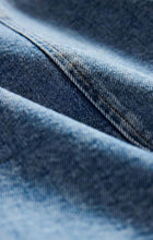Load image into Gallery viewer, The Off Duty Bowed Ankle Jean
